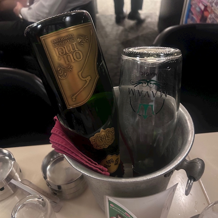 vf0huiwyhby4eyyr4dd_l-jpg