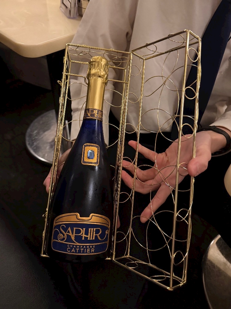 2mgeaxzlebfyaf3bihq_l-jpg