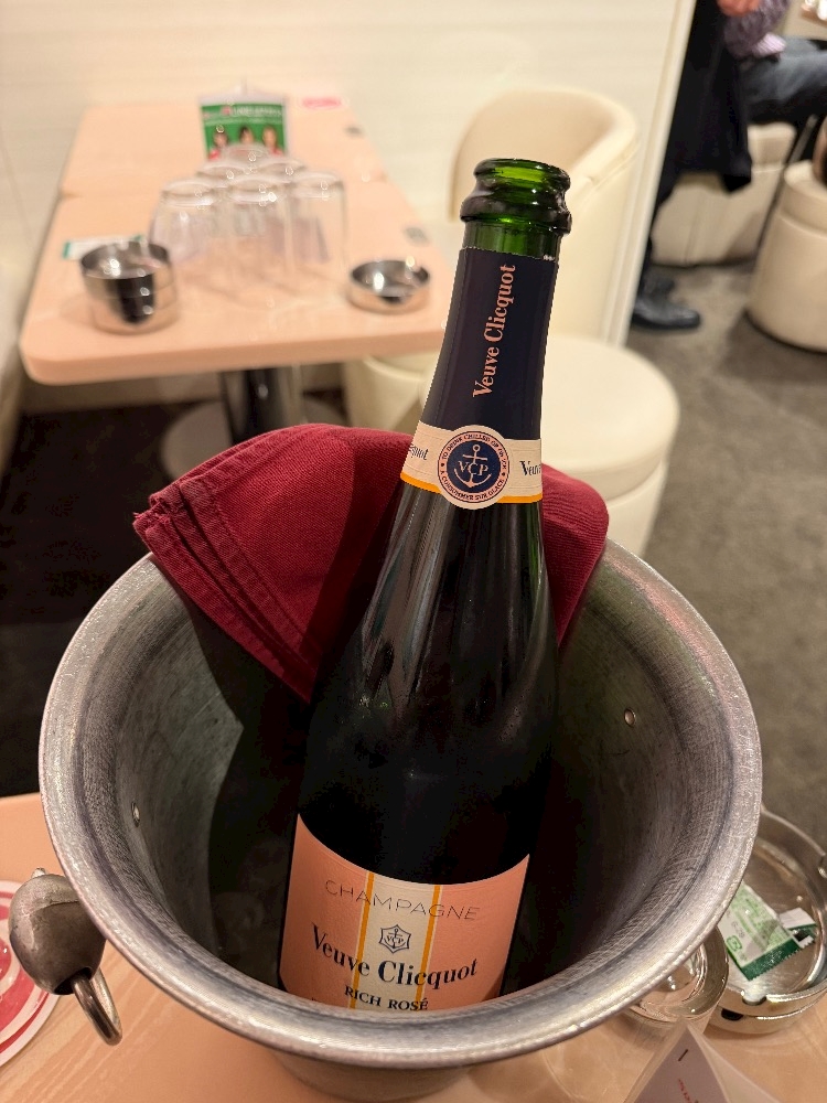 d35l3lpus0aujhcxkqu_l-jpg