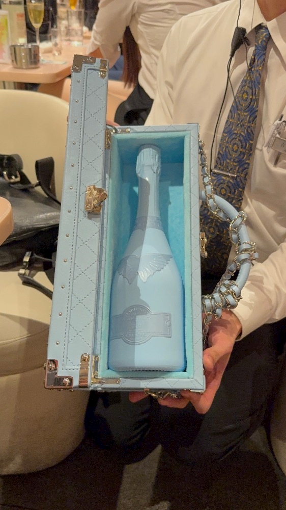 llwmzrwz3jwxgf0xii3_l-jpg