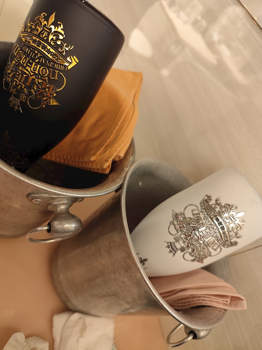 lvcl8c2se2vklm9wsjj_l-jpg