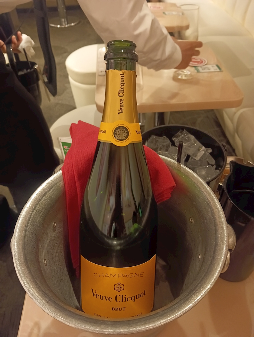 27t0zaopjtftfp7pfcg_l-jpg