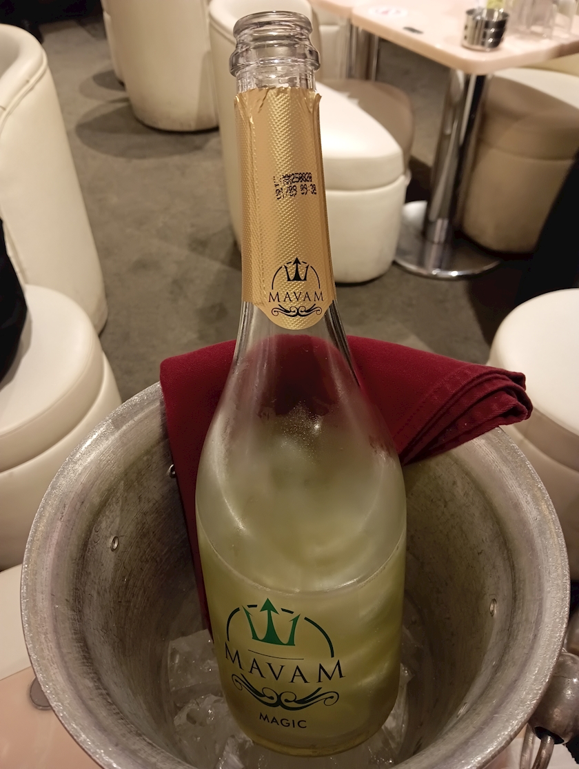 iorqbjxceozzuouzred_l-jpg