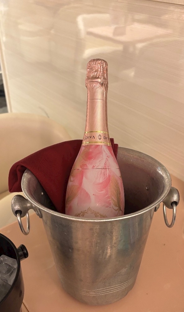 awirjjkduckap6vjgwc_l-jpg